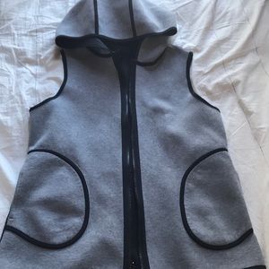 Lululemon reversible vest
